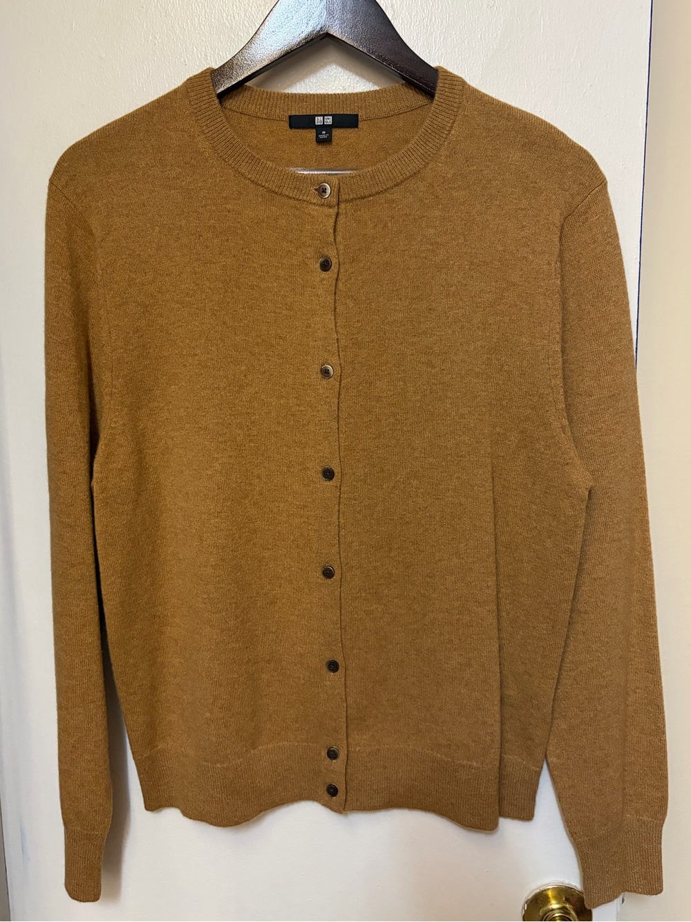 NWOT Uniqlo Cashmere Tan Button-Up Crewneck Cardigan Sweater Women's Size M